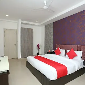 oyo-28158-avalon-taj-view.agrahotelsindia.net/