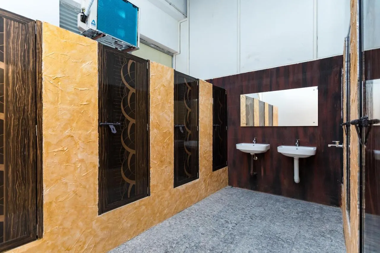Хостел Peters Inn Kochi Metro Accommodation Services