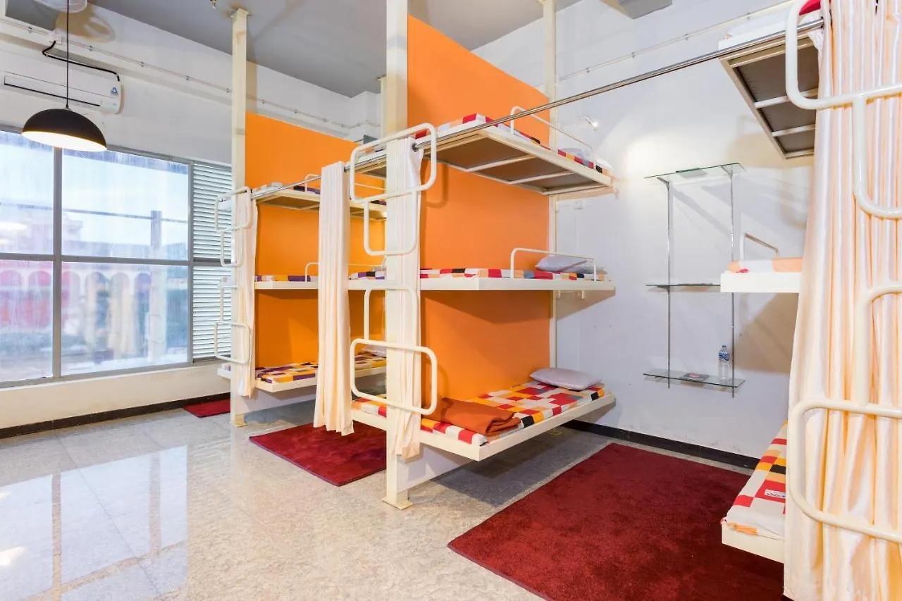 Хостел Peters Inn Kochi Metro Accommodation Services
